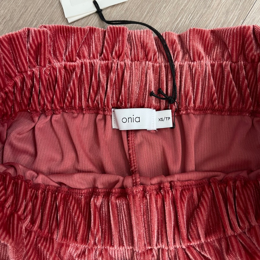 NWT Onia Paper Bag Pull On Short Size XS Red Rock Velvet Rib Casal Comfortable - Picture 6 of 8